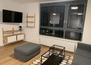 Na prenájom 2-izbový byt, 48 m², Bratislava-Ružinov, Plynárenská