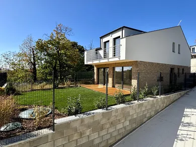 Domy na predaj, Bratislava-Nové Mesto · €668 000