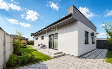 Na predaj 3-izbový dom, 94 m², Slovenský Grob
