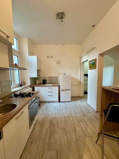 Na prenájom 2-izbový byt, 54 m², Bratislava-Staré Mesto, Moskovská