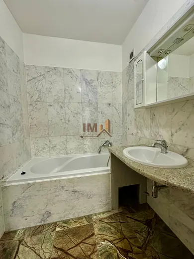Na prenájom 2-izbový byt, 55 m², Šurany, MDŽ