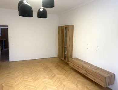 Na predaj 4-izbový byt, 83 m², Bratislava-Ružinov, Zimná