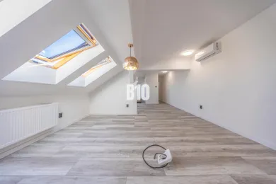 Na predaj 3-izbový byt, 86 m², Bratislava-Staré Mesto, Obchodná