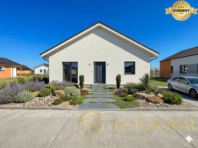 Domy na sprzedaż, 4-pokojowe, Hviezdoslavov · €449 800