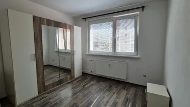 Na predaj 2-izbový byt, 53 m², Bratislava-Dúbravka, Karola Adlera