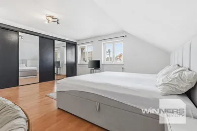 Na predaj 5-izbový dom, 242 m², Bratislava-Ružinov, Železná