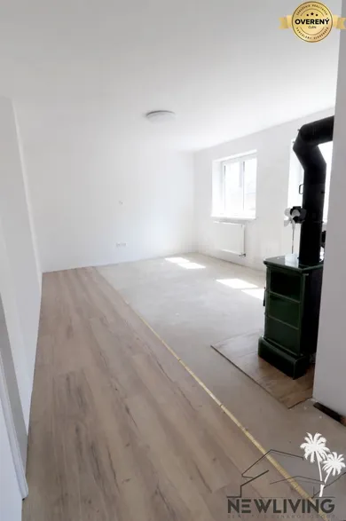 Na predaj 2-izbový dom, 72 m², Piešťany, Jánošíkova