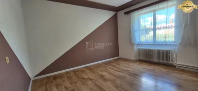 Na predaj 3-izbový dom, 188 m², Bytča