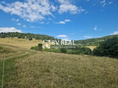 Na predaj pozemok, Šútovce