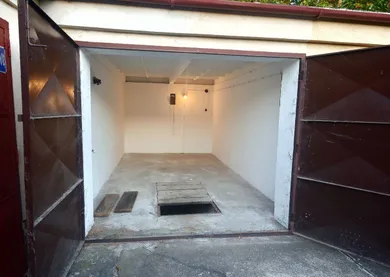 Na predaj objekt, 19 m², Bratislava-Ružinov, Uránová