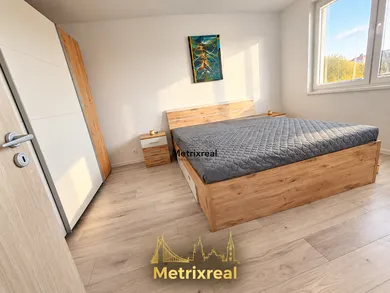Na prenájom 2-izbový byt, 50 m², Dunajská Streda
