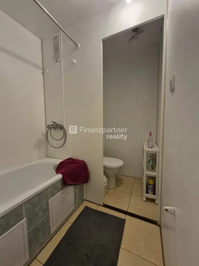 Na predaj 1-izbový byt, 20 m², Bratislava-Petržalka, Vilová