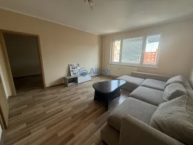 Na prenájom 3-izbový byt, 63 m², Šaľa, Nitrianska