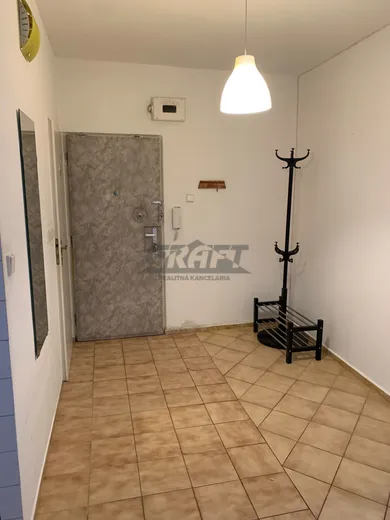 Na prenájom byt v Bratislava-Ružinov · €650 · Čiastočná rekonštrukcia