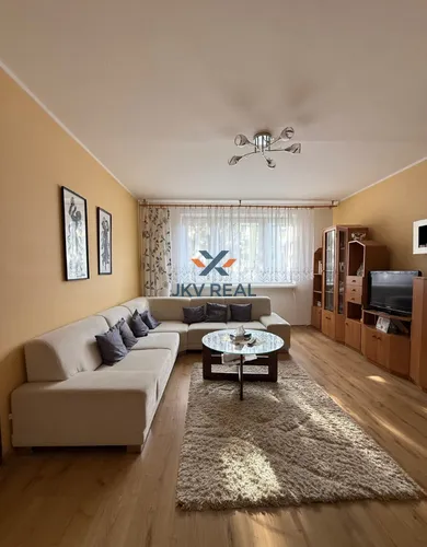 Na prenájom byt, 90 m², Žilina, Javorová