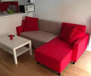 Na prenájom byt v Bratislava-Vrakuňa · €700 · Čiastočná rekonštrukcia