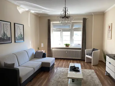 Byty na prenájom 3-izbový, Bratislava-Staré Mesto · €1 100