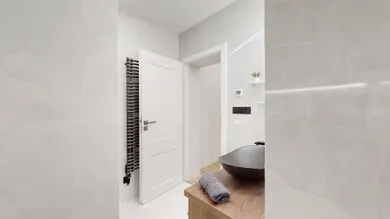 Na predaj 3-izbový byt, 58 m², Bratislava-Staré Mesto, Jelenia