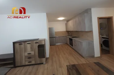 Na prenájom 2-izbový byt, 49 m², Michalovce, Zvončeková