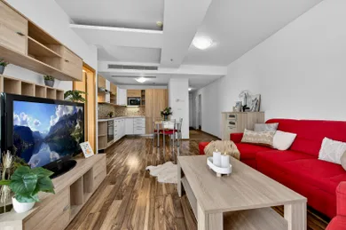 Byty na predaj 3-izbový, Bratislava-Petržalka · €290 000