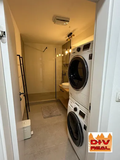 Na prenájom 2-izbový byt, 83 m², Bratislava-Staré Mesto, Havlíčkova