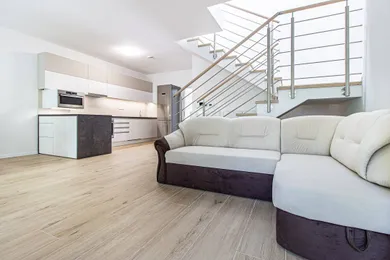 Na prenájom dom, 130 m², Bratislava-Ružinov, Kľukatá
