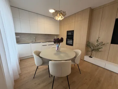Na predaj 3-izbový byt, 65 m², Trenčín, Soblahovská