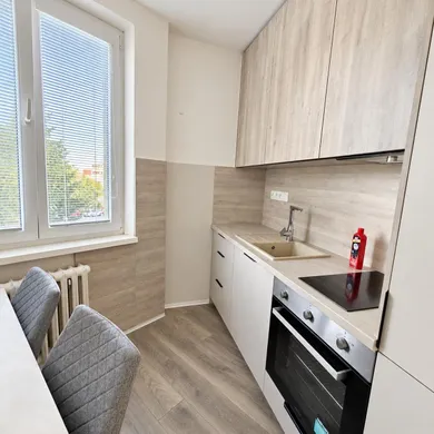 Na prenájom 1-izbový byt, 37 m², Trnava, Ulica Hospodárska