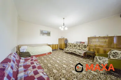Na predaj 3-izbový dom, 200 m², Malá Lehota