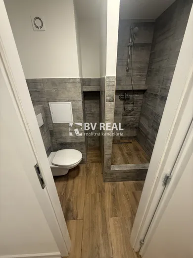 Na prenájom byt v Žiar nad Hronom · €270 · Pôvodný stav