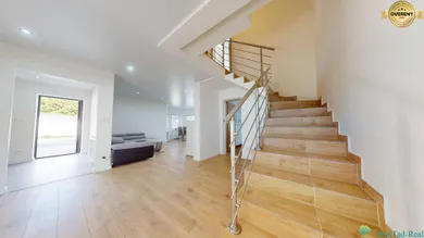 Na predaj 4-izbový rekreačný dom, 192 m², Kaluža