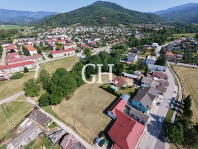 Na predaj pozemok, Revúca