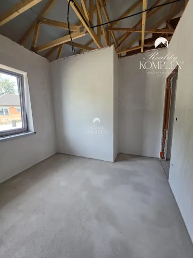 Na predaj 4-izbový dom, 97 m², Baloň
