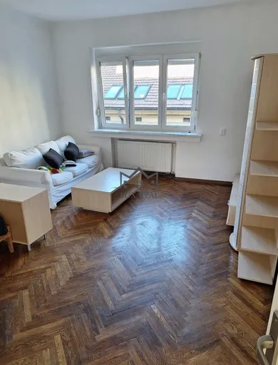 Na prenájom 2-izbový byt, 72 m², Bratislava-Staré Mesto, Kúpeľná