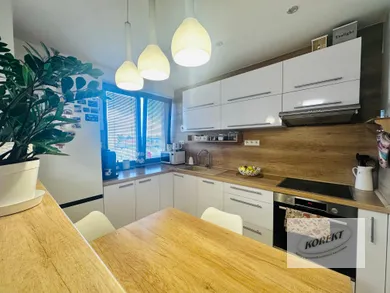 Byty na predaj 3-izbový, Nové Zámky · €171 000