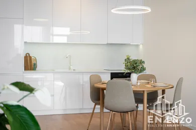 Na prenájom 2-izbový byt, 65 m², Bratislava-Nové Mesto, Rožňavská 1/B
