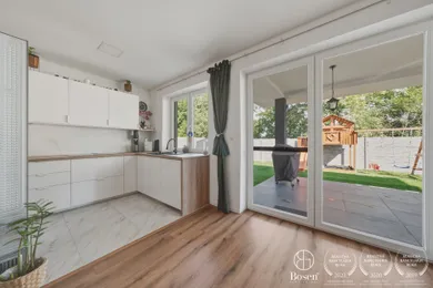 Na predaj 4-izbový dom, 107 m², Lehnice, Sása