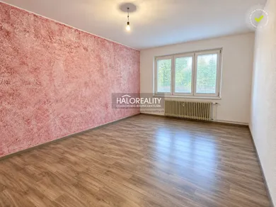 Na predaj 2-izbový byt, 58 m², Handlová, Prievidzská