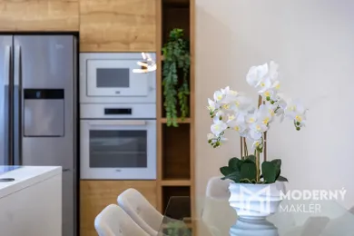 Na prenájom 3-izbový byt, 90 m², Trenčín, Ružová