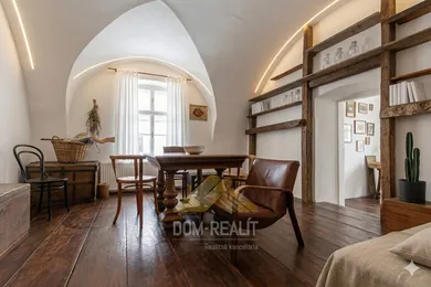 Na predaj 4-izbový dom, 100 m², Svätý Jur, Prostredná
