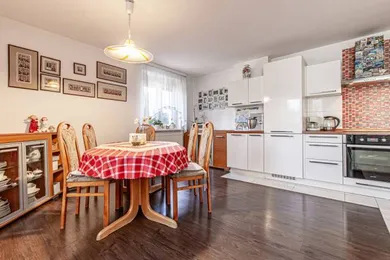 Na predaj dom, 250 m², Marianka, Borinská