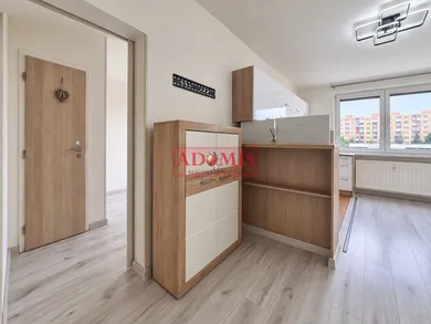 Na predaj 2-izbový byt, 36 m², Košice-Sídlisko KVP, Titogradská