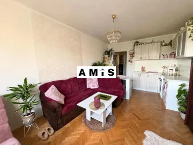 Na predaj 2-izbový byt, 67 m², Nové Mesto nad Váhom, D. Štubňu