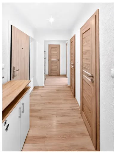 Na prenájom 2-izbový byt, 57 m², Banská Bystrica, Okružná