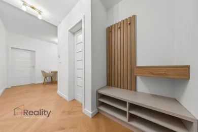 Na prenájom 2-izbový byt, 60 m², Padáň