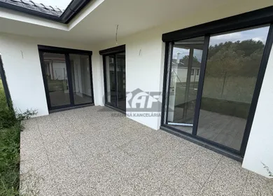 Na predaj dom, 64 m², Most pri Bratislave, Tri vody