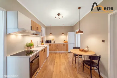 Na predaj 3-izbový byt, 71 m², Bratislava-Petržalka, Hálova