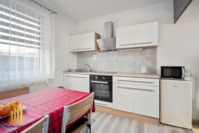 Na predaj 1-izbový dom, 120 m², Báhoň, 1. mája