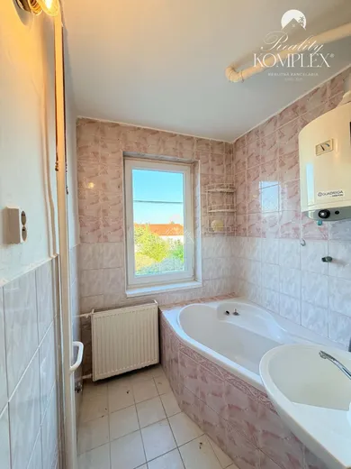 Na predaj 3-izbový byt, 63 m², Hurbanovo