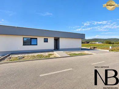 Na prenájom 4-izbový dom, 107 m², Trenčianske Jastrabie